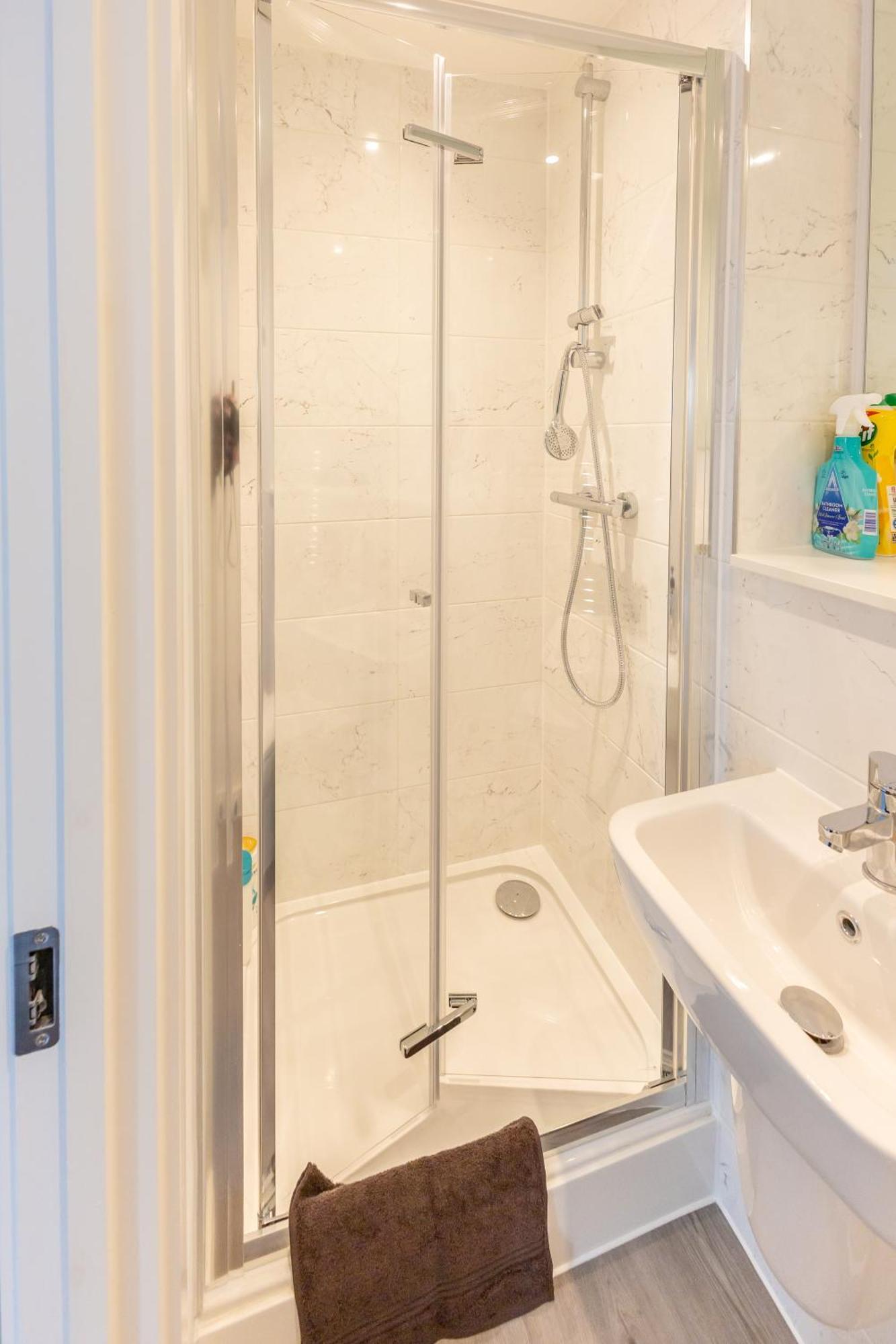 מנצ'סטר Stunning Modern 3 Bedroom Townhouse - Perfect Getaway מראה חיצוני תמונה