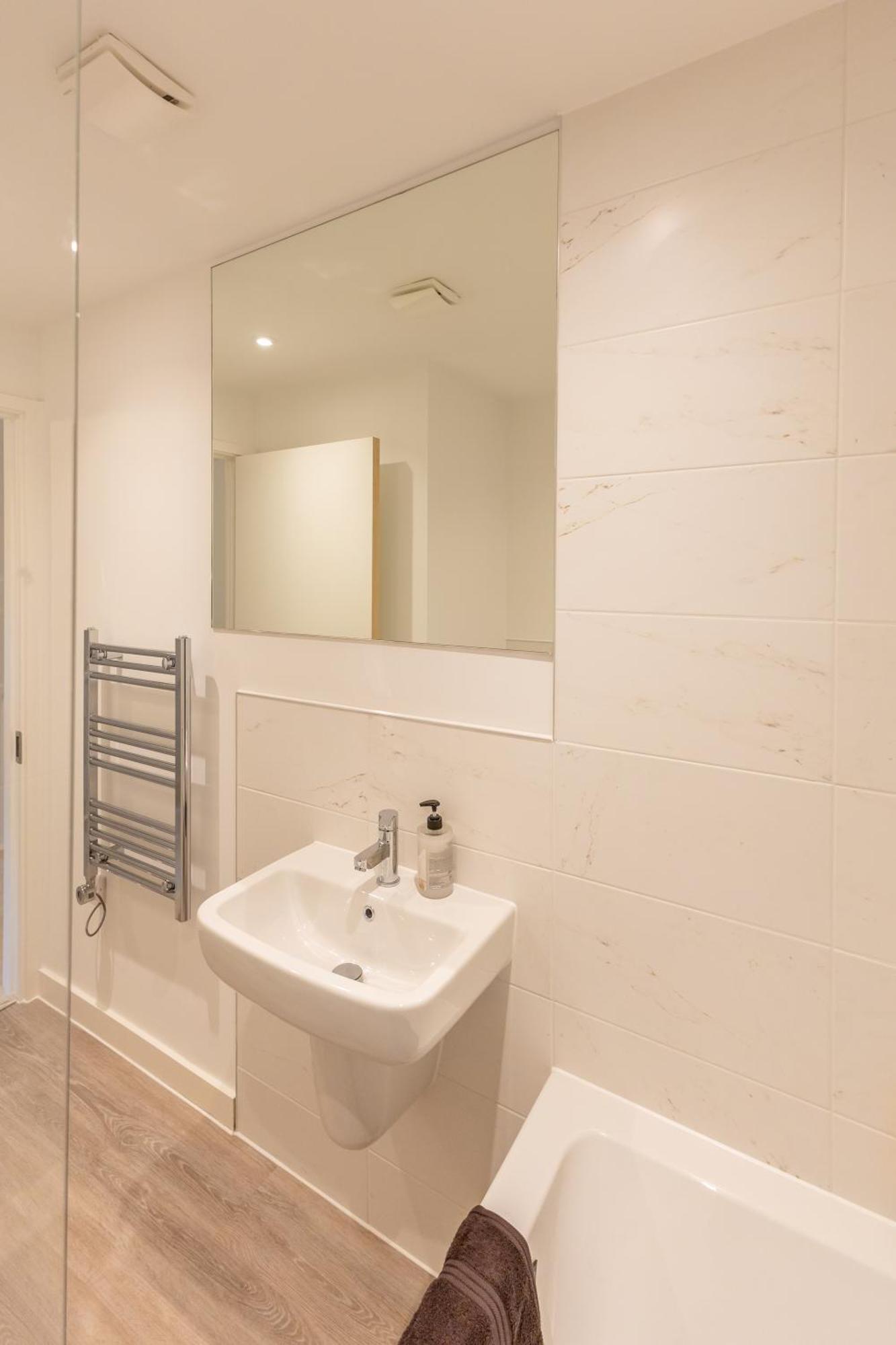 מנצ'סטר Stunning Modern 3 Bedroom Townhouse - Perfect Getaway מראה חיצוני תמונה